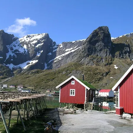 8 Person In Molnarodden * Sund (Nordland)