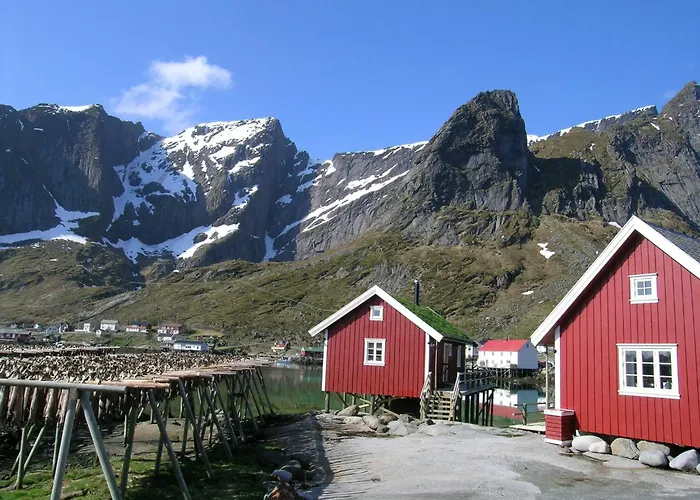8 Person In Molnarodden * Sund (Nordland)