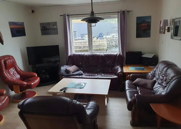 8 Person In Molnarodden *